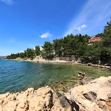 Candela, No 3 * Starigrad Paklenica