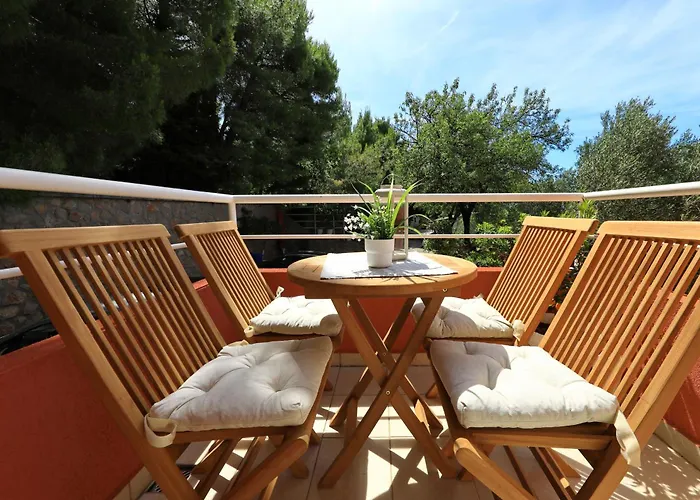 Candela, No 3 Apartament *