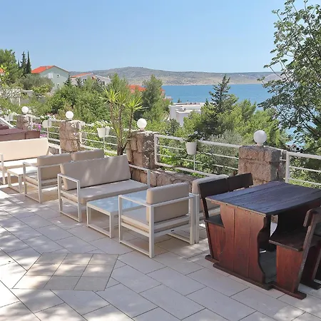 Candela, No 3 Apartman *