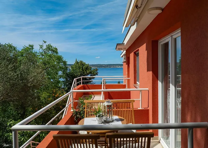 Candela, No 3 * Starigrad Paklenica