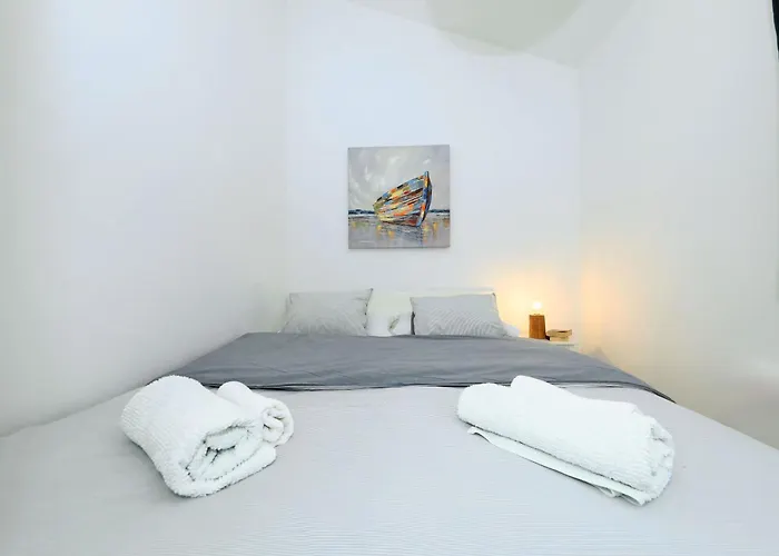 Apartman Candela, No 3 *