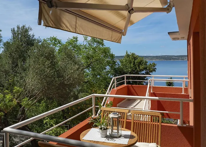 Candela, No 3 Apartman Starigrad Paklenica