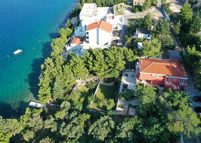 Apartman Candela, No 3 *